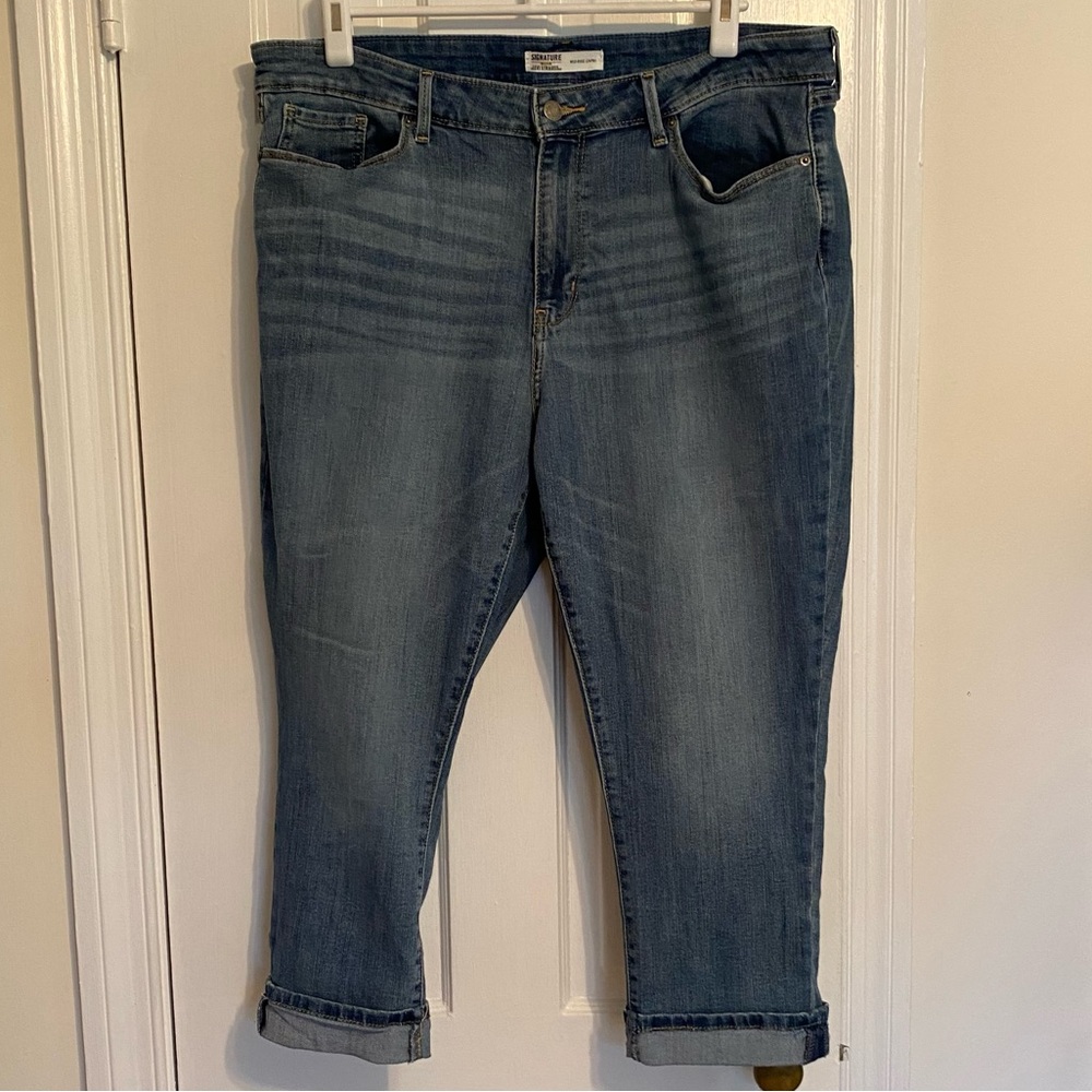 Mid-rise crop cuffed jeans